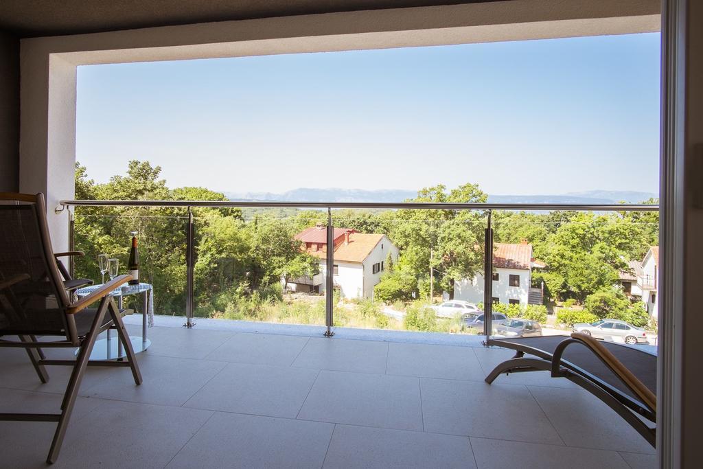 Luxury Spa Apartment Luna Njivice Room photo